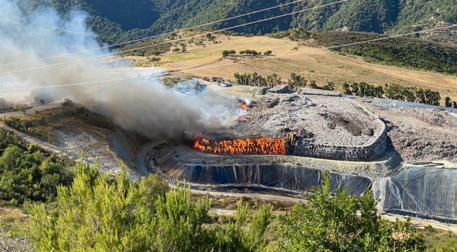 Rifiuti: escalation di incendi alle discariche, stanziati 80 mila euro per prevenzione 53 incendio discarica3 1