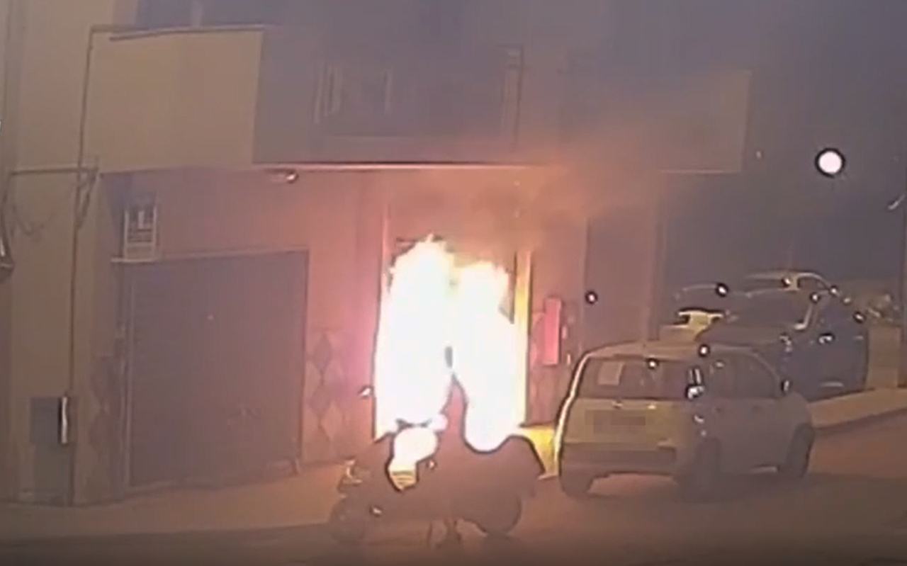 incendio esercente reggio arresti