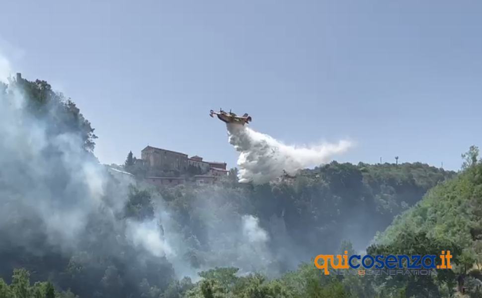 incendio mendicino