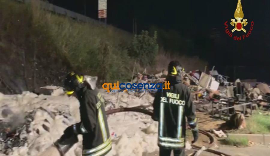 incendio rifiuti via popilia 02