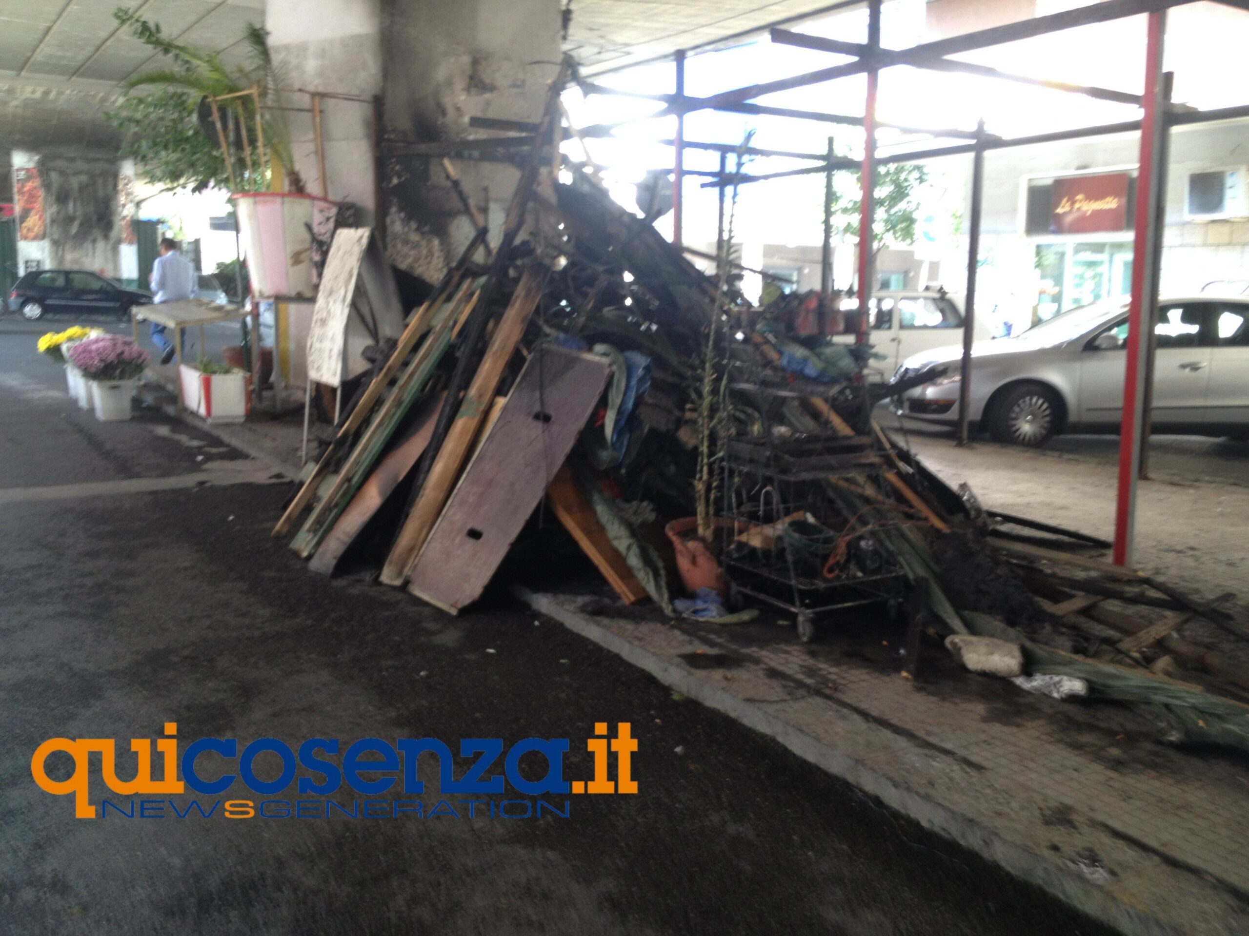Negozio di via Panebianco distrutto dalle fiamme (FOTO) 53 incendio via panebianco scaled