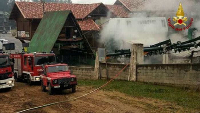 Incendio a Villaggio Palumbo, danneggiati gli impianti di risalita 51 incendio villaggio palumbo