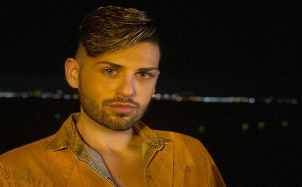 Muore in un incidente, gli amici discutono la tesi per lui. "Manuel è dottore" 51 incidente 1 5