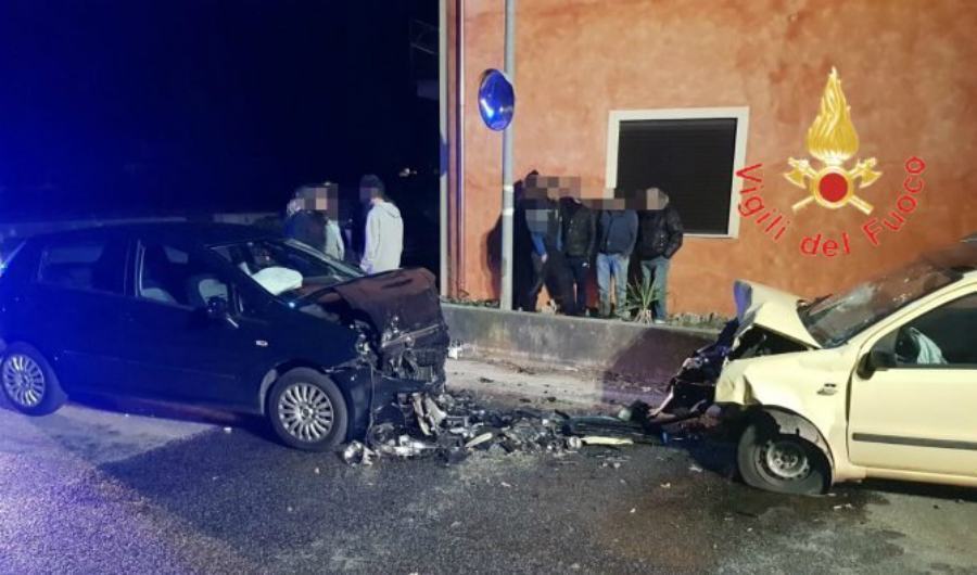incidente chiaravalle frontale 01