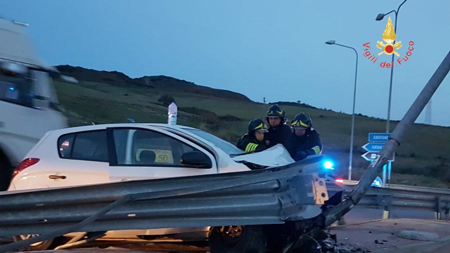 incidente cropani 01