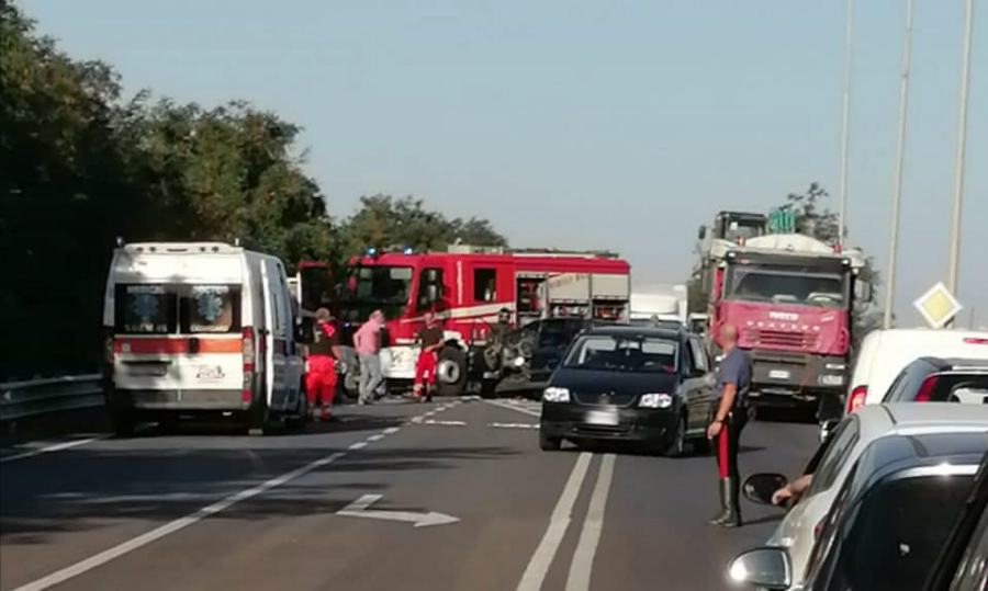 incidente mortale cropani marina