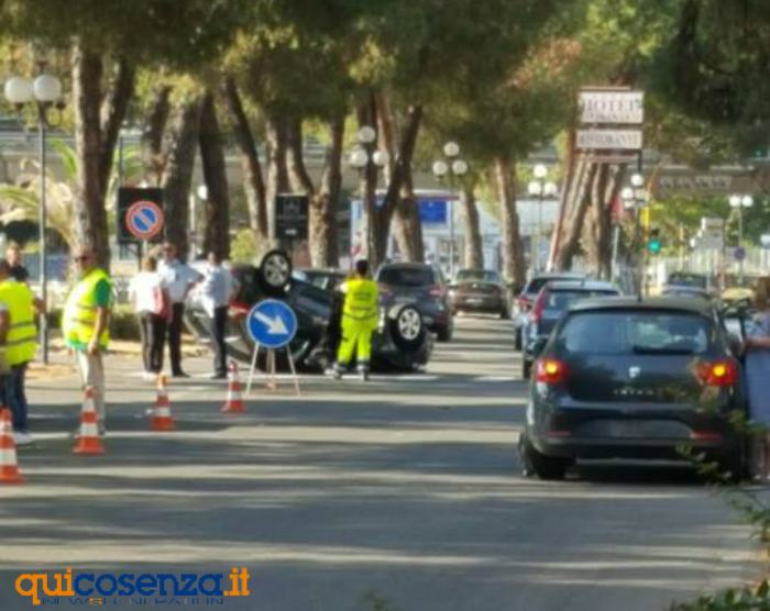 Rende: interventi sul traffico in attesa della metro, meno semafori più rotonde 51 incidente rende 3