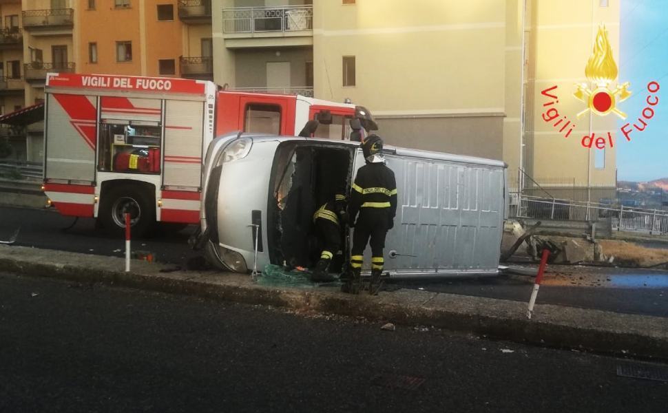 incidente viale De Filippis Catanzaro 03