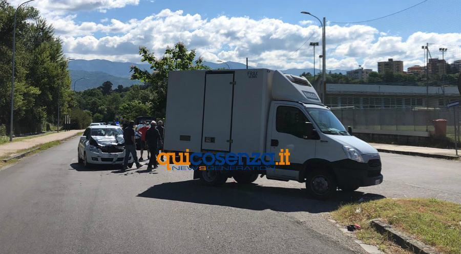 incidente viale magna grecia 02