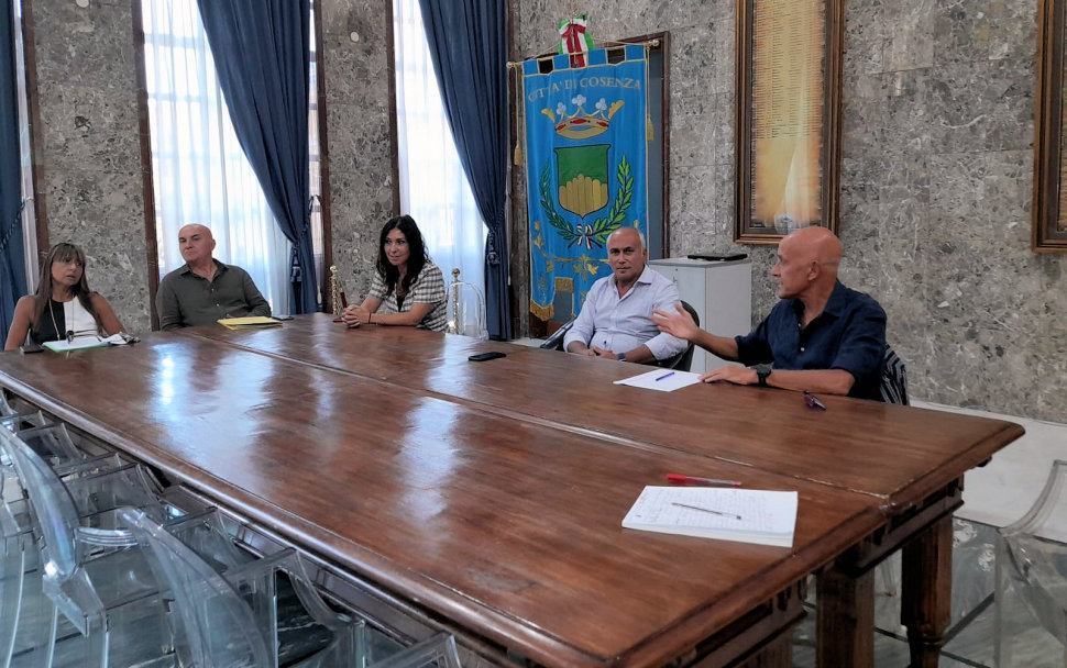 incontro scuola Cosenza Caruso1
