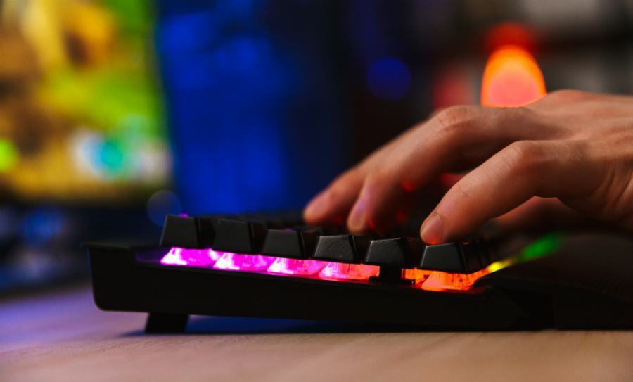 intrattenimento on line tastiera pc