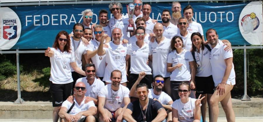 la squadra dopo la premiazione