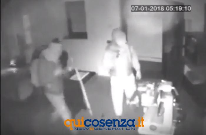 ladri ritacca rende zona industriale