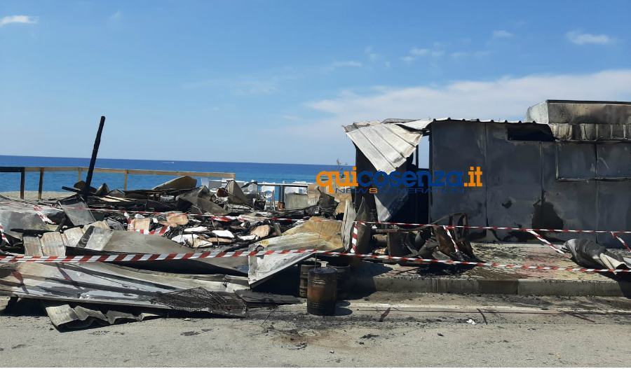 lampetia lido fiamme cetraro 04