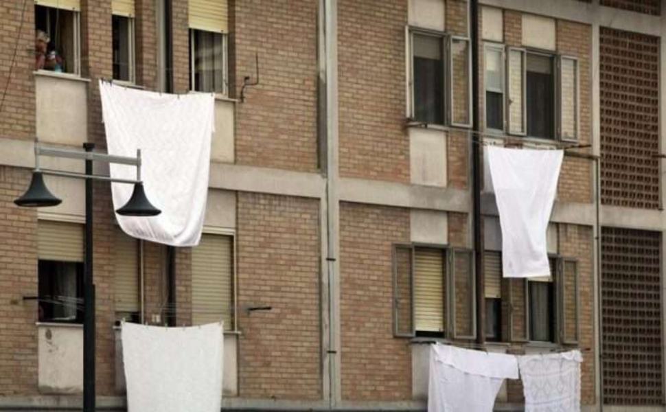 lenzuola bianche legalita