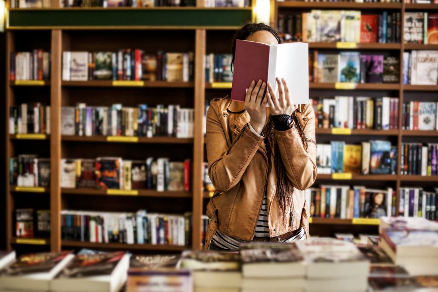 libreria bookshop shutterstock 568536961