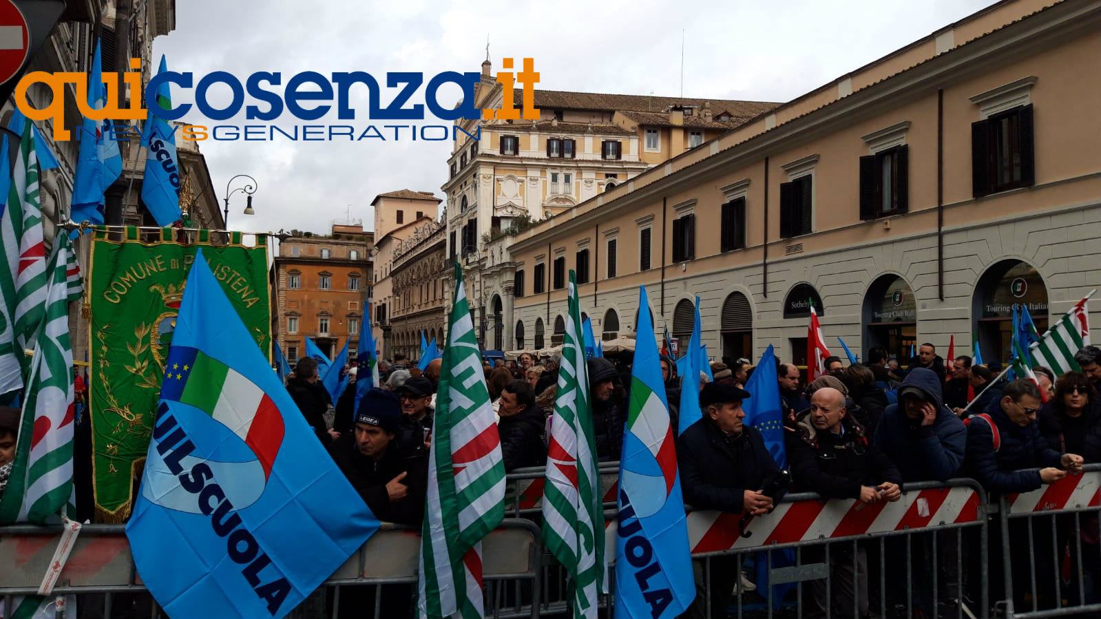 La manovra del popolo che 'sacrifica' 4.550 famiglie calabresi, ex lpu - lsu a Roma 59 lsu roma 4