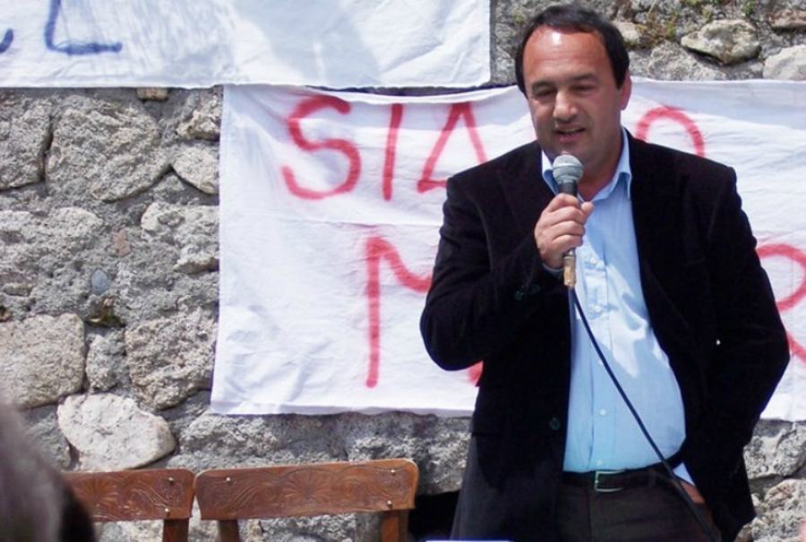 Arresto sindaco Riace, Pci: "Se solidarietà è colpa, siamo colpevoli, arrestateci tutti" 51 lucano sindaco9