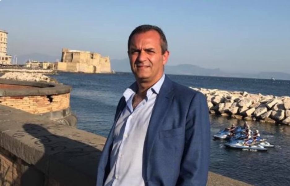 Regionali, de Magistris: "partiti confusi, ma noi andiamo avanti tra la gente" 71 luigi de magistris 8