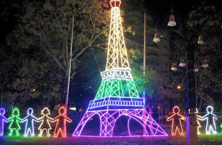 Cosenza, 700mila euro in tre anni per le luminarie. Indagini della Finanza. Occhiuto: 'manovra dell'opposizione' (AUDIO INTERVISTA) 53 luminarie cs