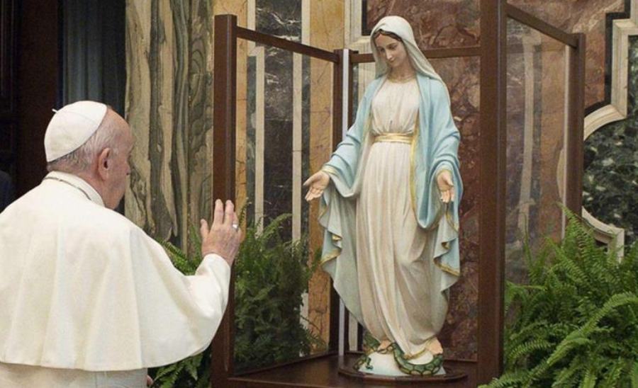 madonna miracolosa papa francesco