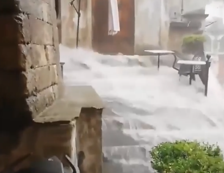 Buongiorno Cosenza: "il centro storico non ha bisogno del mercato" 65 maltempo cosenza1