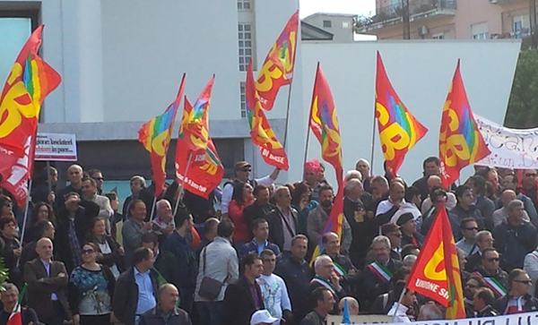 manifestazione Usb a Reggio 12 nov 13 1