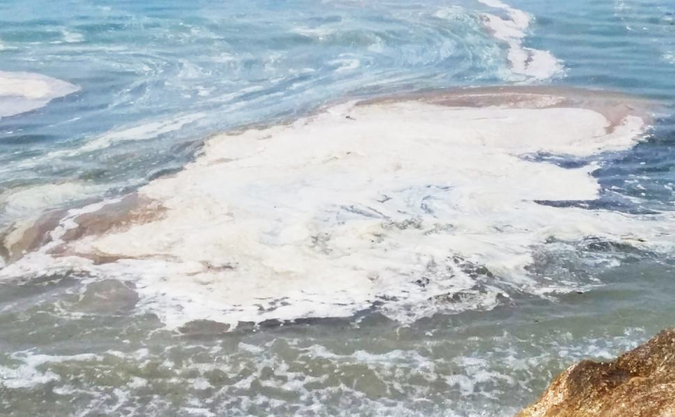 mare sporco tirreno 1