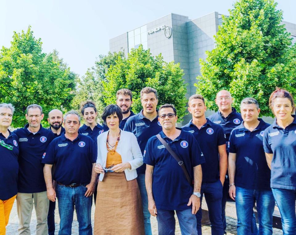 marina pasqua....con i volontari di protezione civile