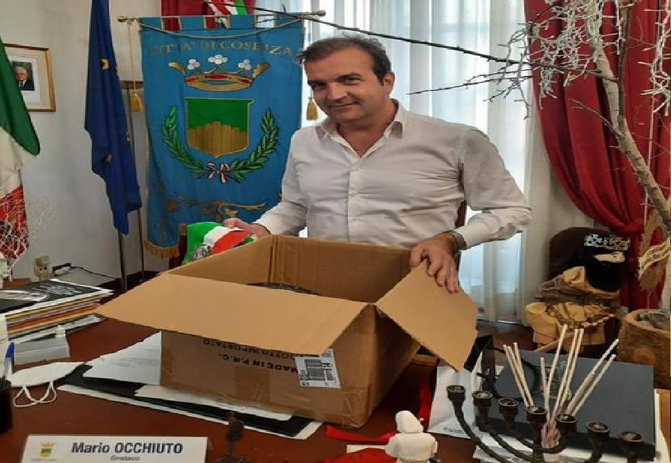 mario occhiuto lascia palazzo dei Bruzi 1