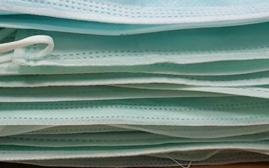 Mascherine chirurgiche vendute con un ricarico del 1200%, denunciato commerciante 51 mascherine chirurgiche
