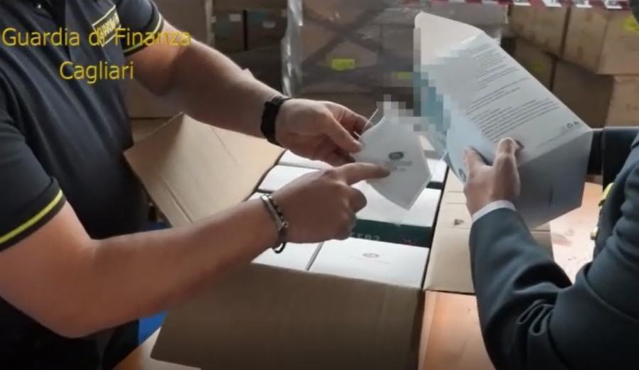 Maxi frode: sequestrate duemila mascherine ad un imprenditore calabrese - VIDEO 51 mascherine frode imprenditore reggio cagliari