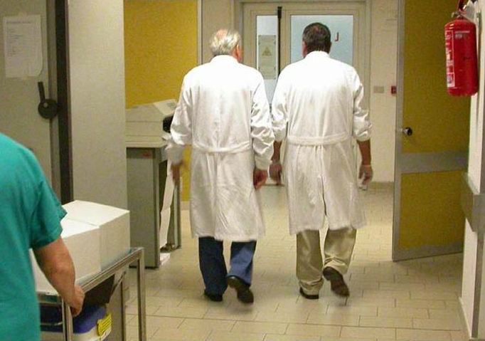 La denuncia di Fedir: "Poltrone nell'Asp di Cosenza assegnate per successione ereditaria" 71 medici