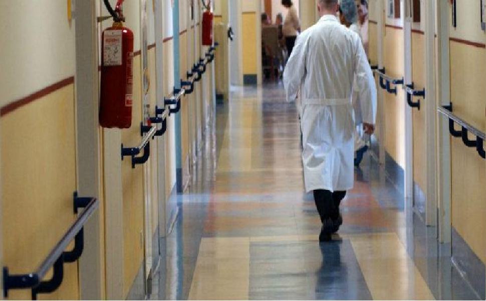 Cosenza, proseguono le indagini su un presunto caso di malasanità 51 medici ospedale 1 735x361 1 2