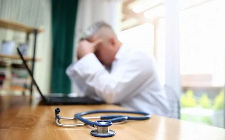 medici stressati burnout 1