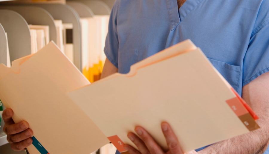 medico cartella clinica