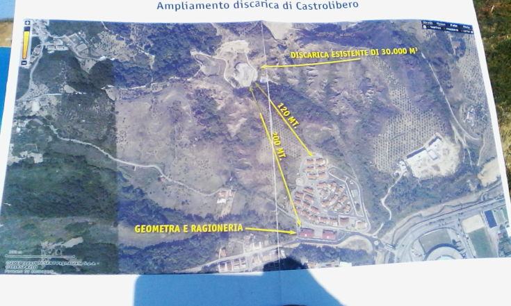 mega discarica castrolibero 16