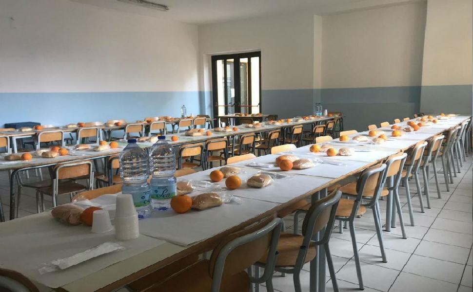 Cosenza, la mensa scolastica nelle scuole riprenderà martedì 12 ottobre 51 mensa scolastica 2 1