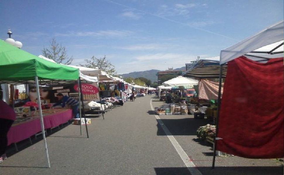 mercato giovedi Rende