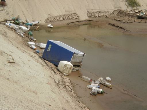 Ambiente, controlli dell'Arpacal nell'area del fiume Mesima, divieto di balneazione (FOTO) 188 mesima5w