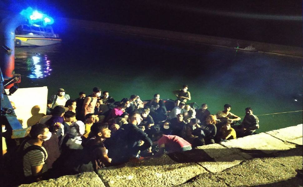 Emergenza sbarchi, Saccomanno: "Lamorgese si dimetta. Prevale l'incompetenza" 51 migranti crotone 1dde5951 1