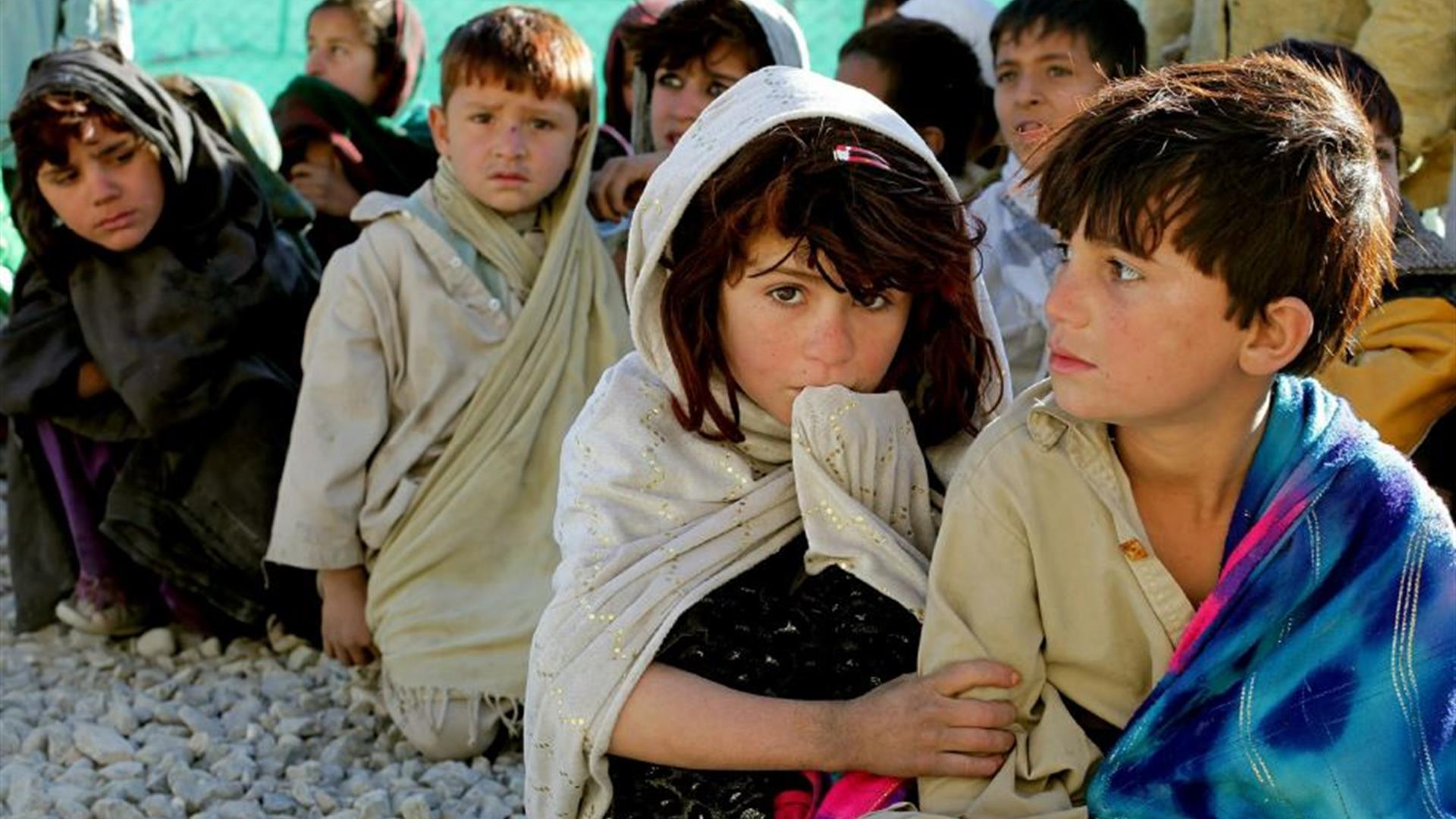 Raccolta firme a San Fili contro accoglienza per minori non accompagnati 53 minori non accompagnati 2