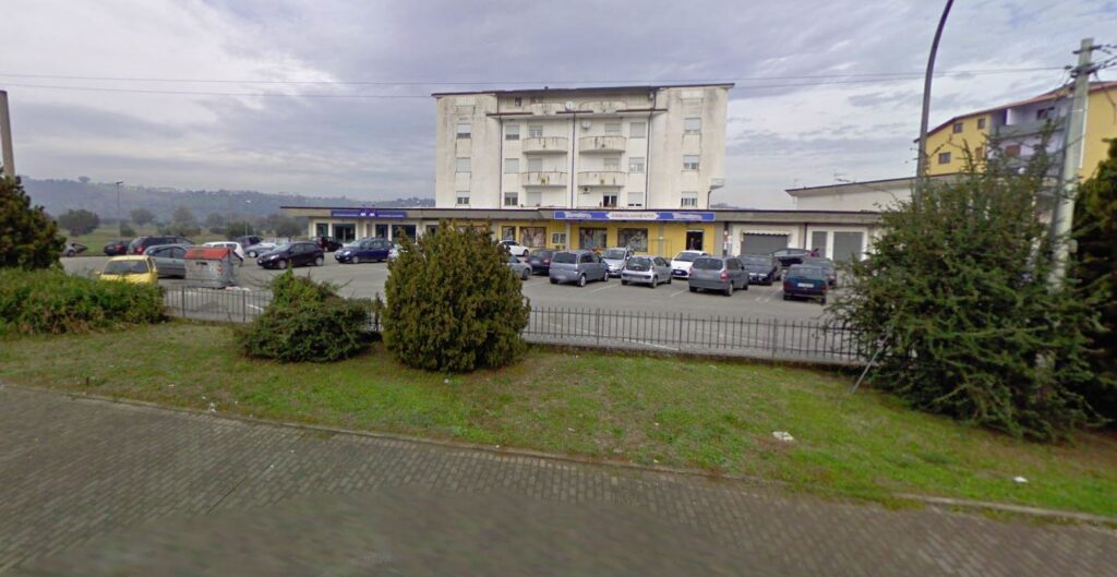 Furto con 'spaccata' a Montalto, ma l'auto si rompe in autostrada 1 montalto furto