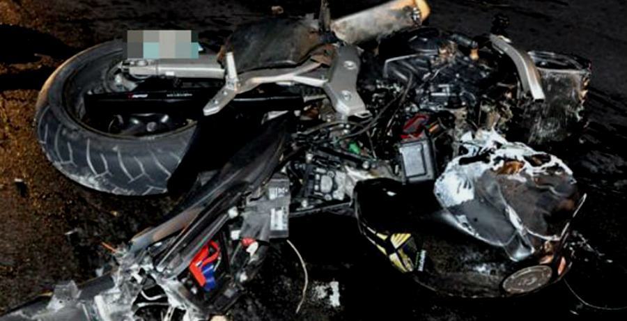Moto si schianta contro un autobus, gravissimo un ragazzo di 22 anni 51 moto incidente