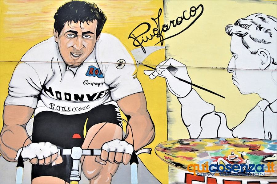 (FOTO) Inaugurato un doppio murales dedicato al ciclista cosentino Pino Faraca 70 muralesfaraca1701