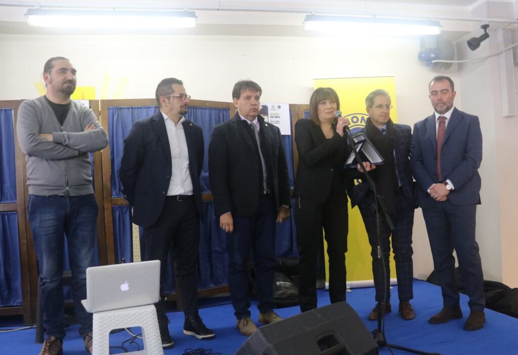 Nava in concerto per i detenuti con Sasà Calabrese 1 Mariella Nava