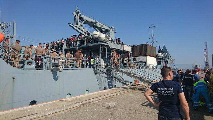 nave tedesca da cui e sbarcato il 15 luglio il piccolo Cisse