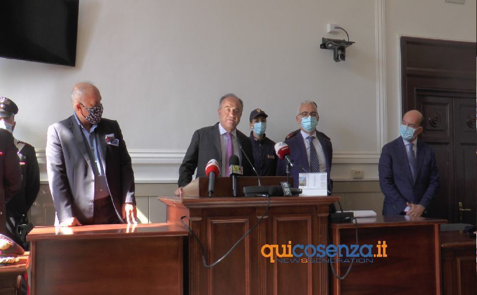 Blitz contro spaccio ed estorsioni, Gratteri "anche i minori vendevano la droga" 51 nicola gratteri blitz droga 1 1