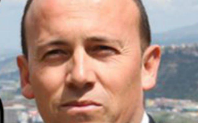 Movimento Disoccupati Cosenza: ''Dopo avervi chiesto il voto spariscono" 58 ninni-gagliardi