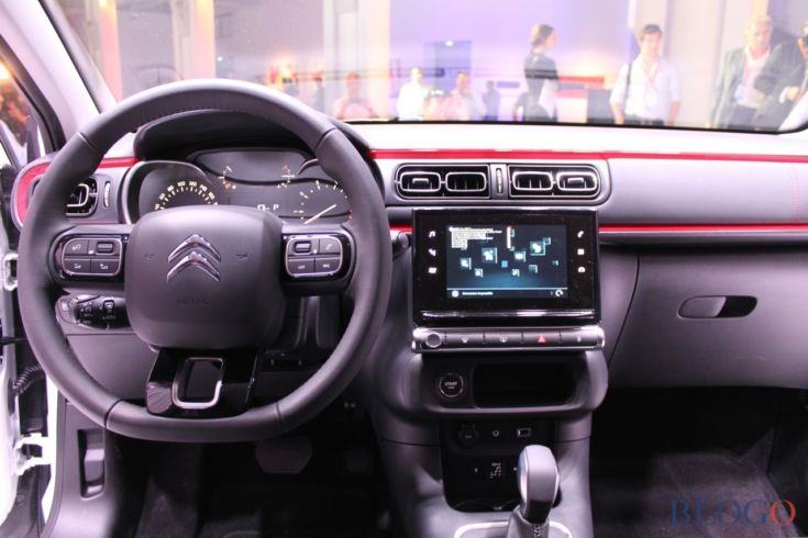 nuovacitroenc3interni 012